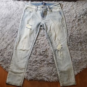 Ripped girlfriend jeans